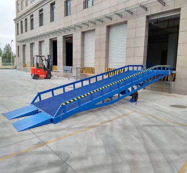 漳平移动式登车桥装卸